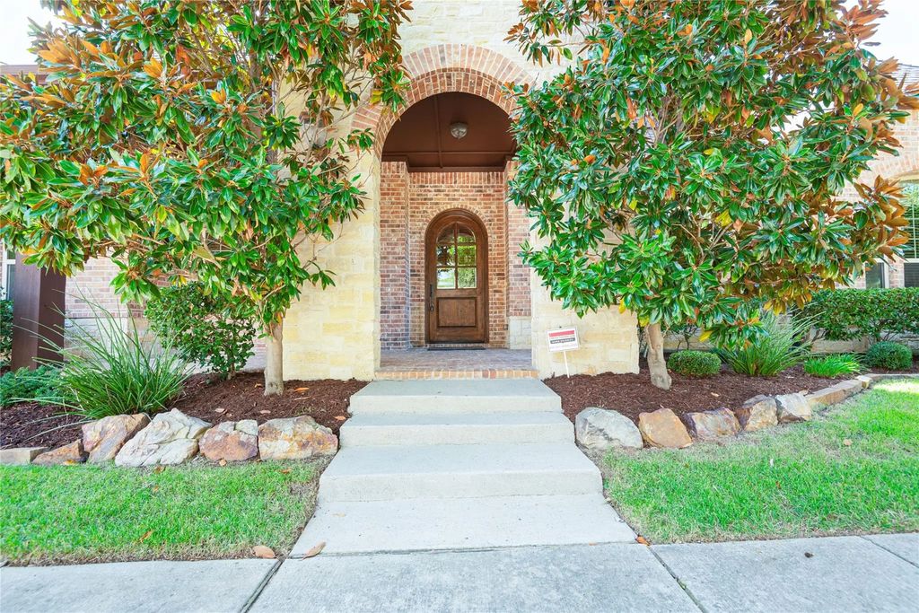 1385 Francie Way, Allen