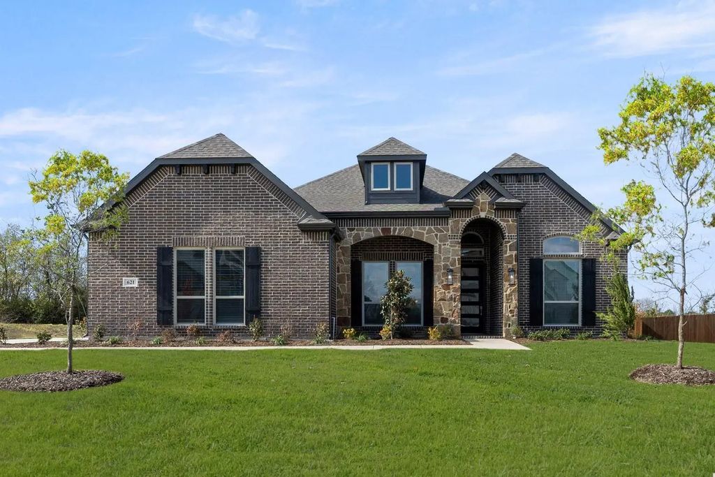 621 S Hidden Lakes, DeSoto