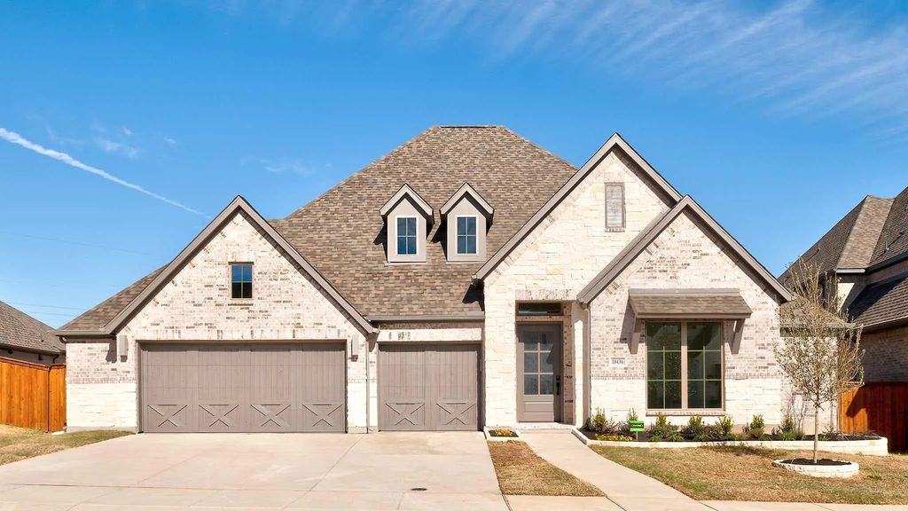 10436 Gray Hills Drive, Fort Worth