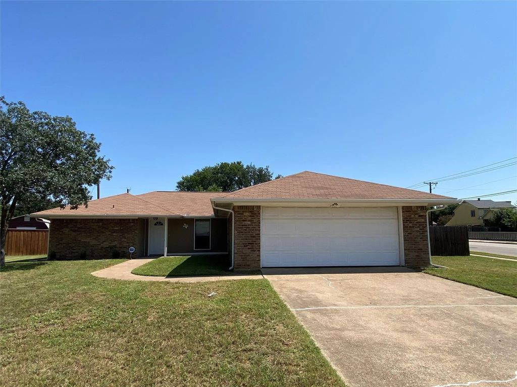 600 Cactus Court, Irving