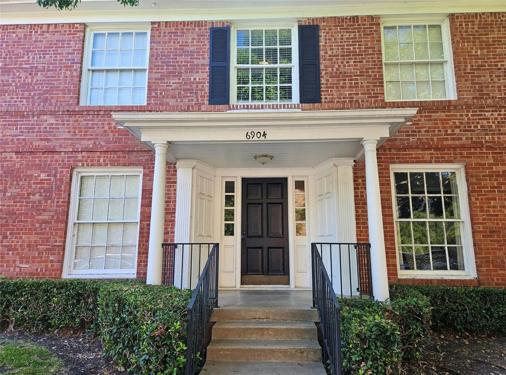 6904 Westchester Drive 3, Dallas