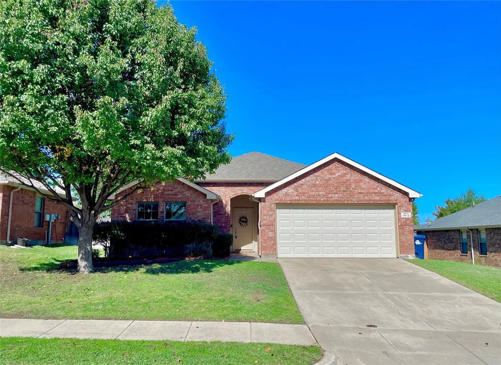 1412 Santos Drive, Denton