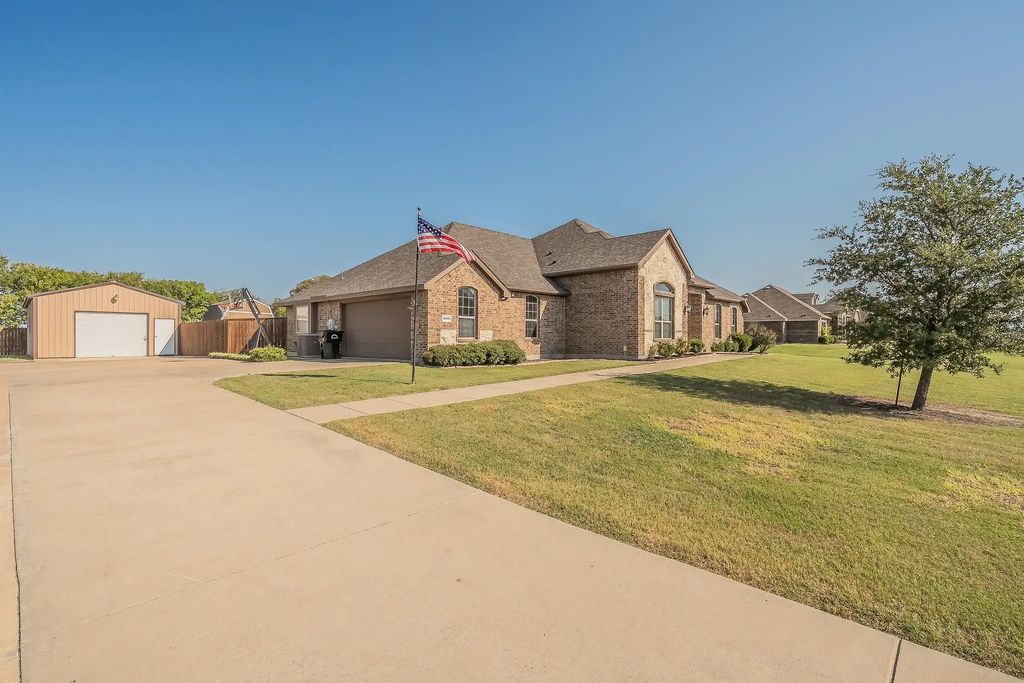 2198 Riverside Drive, Kaufman