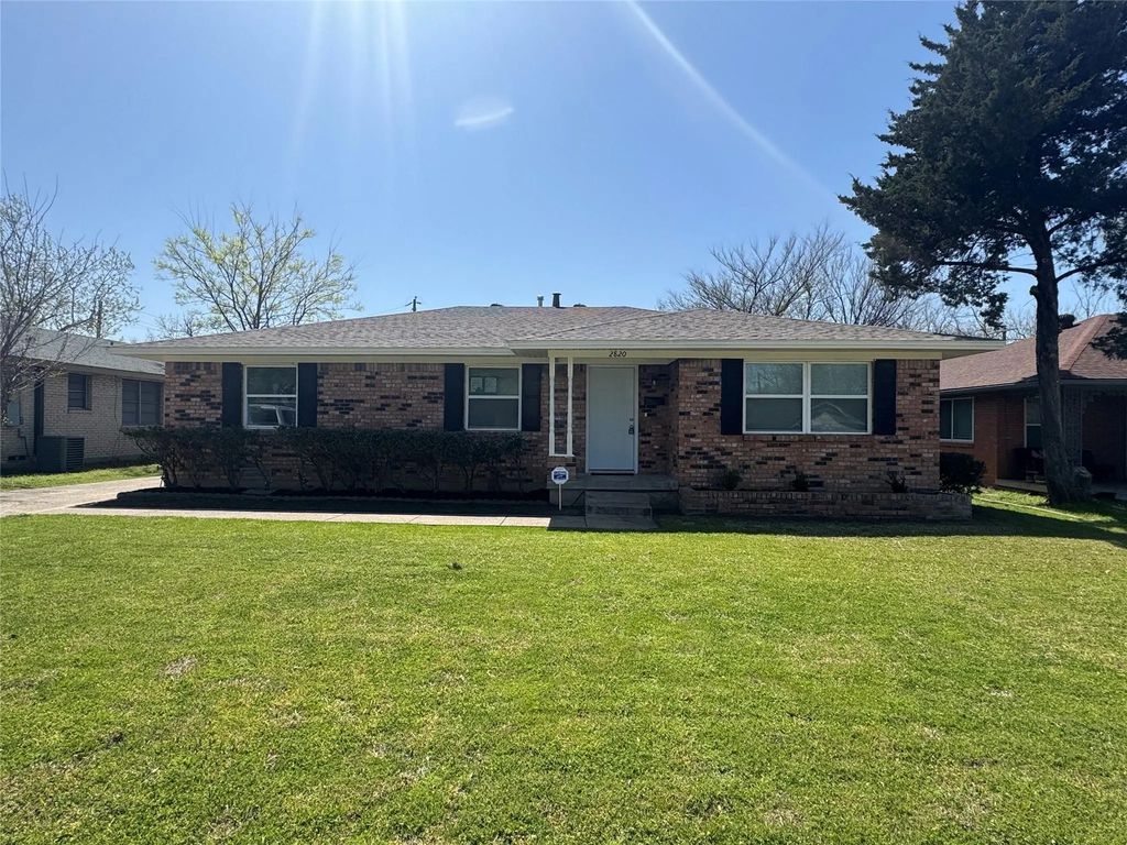 2820 Oates Drive, Dallas