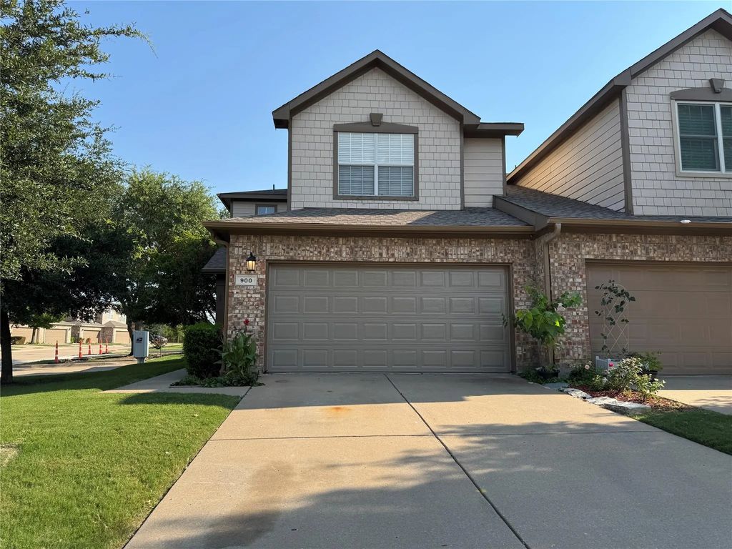 900 Englewood Lane, Plano