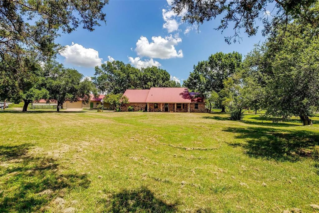 401 Eddy Avenue, Joshua