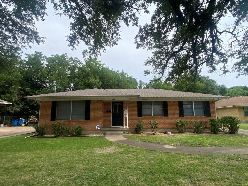 741 W Main Street, Lancaster