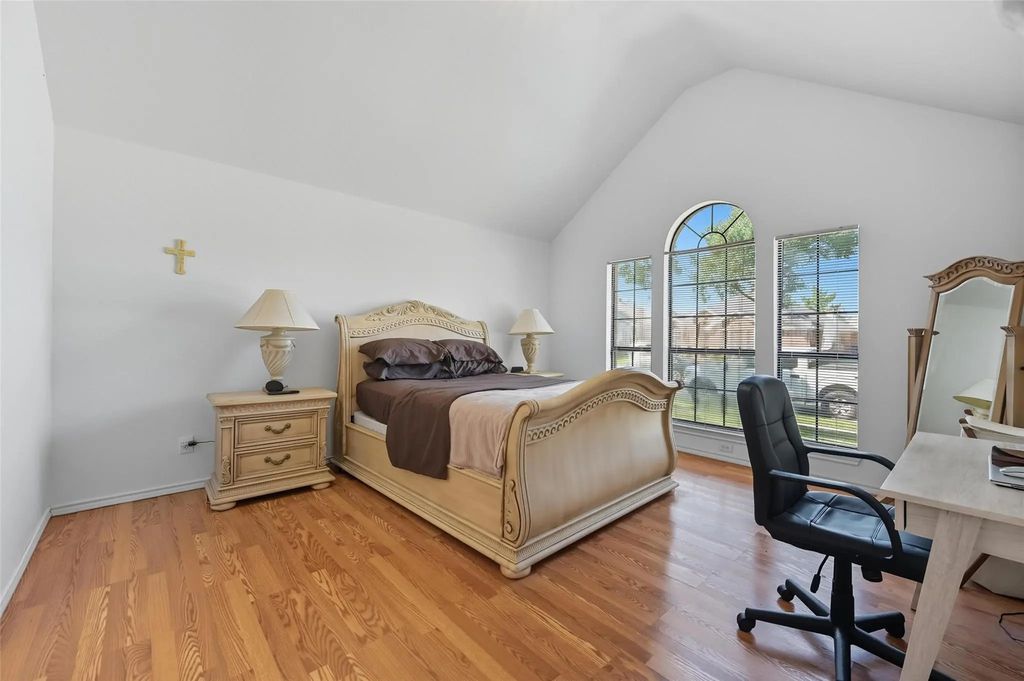 1422 Ross Drive, Lewisville