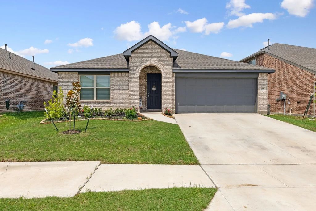 1097 Kingbird Lane, Alvarado