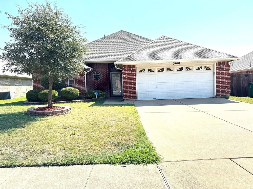 3400 Jack Atkins Court, Haltom City