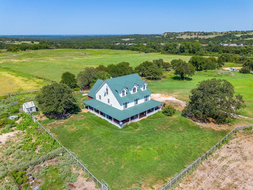 7726 W Highway 199, Springtown