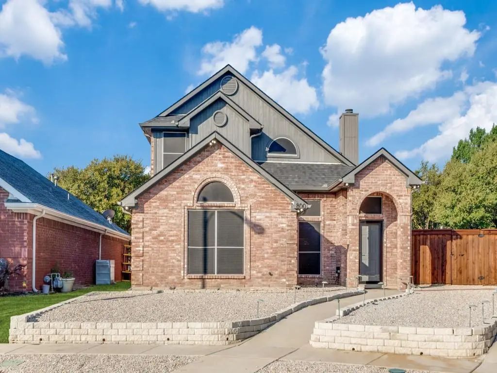 800 Laredo Court, Grand Prairie