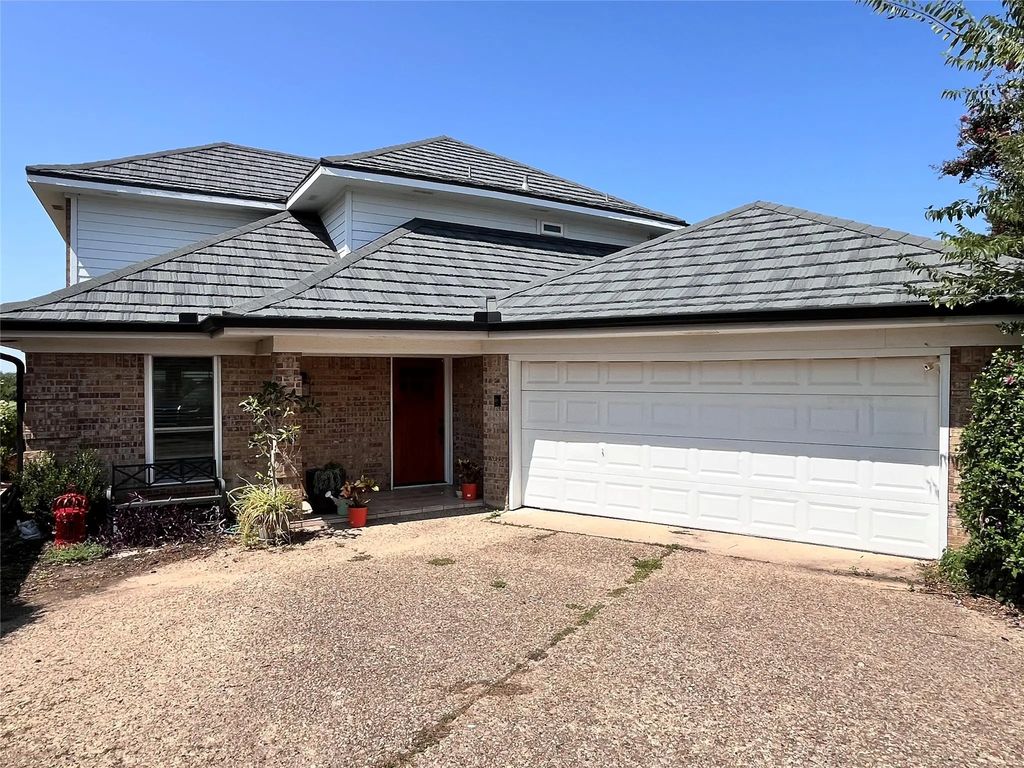 7116 Stonehaven Court, Fort Worth