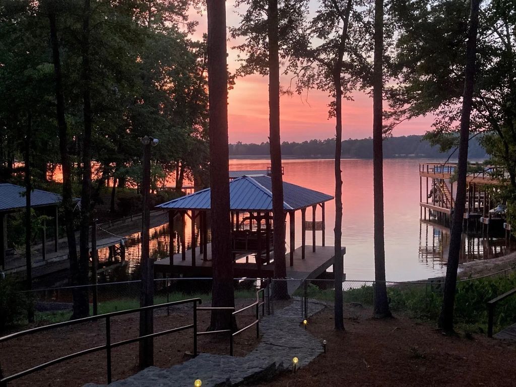 1905 County Road 3108, Jacksonville