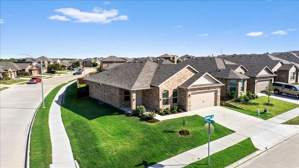 8640 Caldera Lane, Fort Worth
