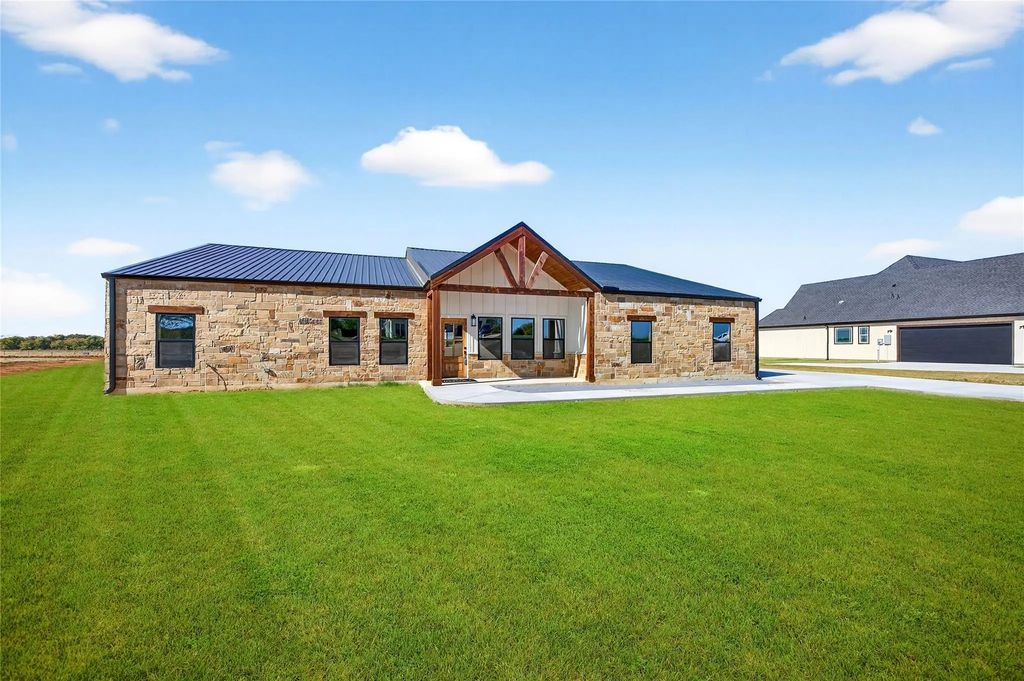 1172 Dixie Estates Way, Whitesboro