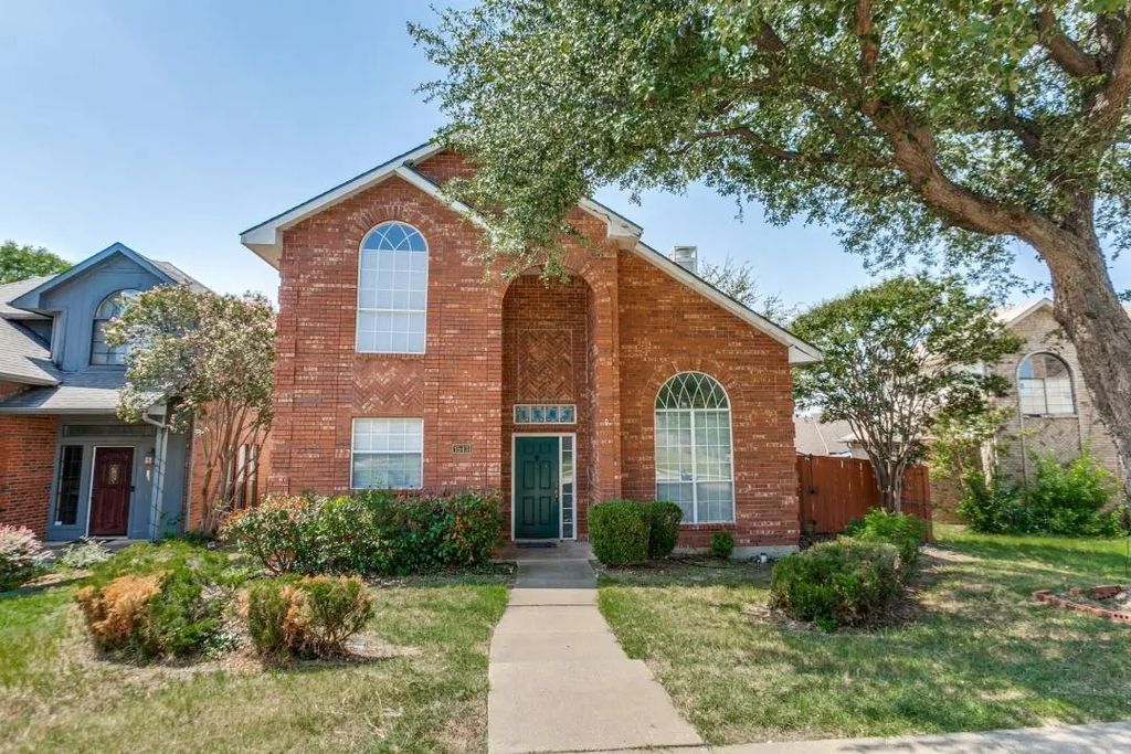 1543 Knollview, Carrollton