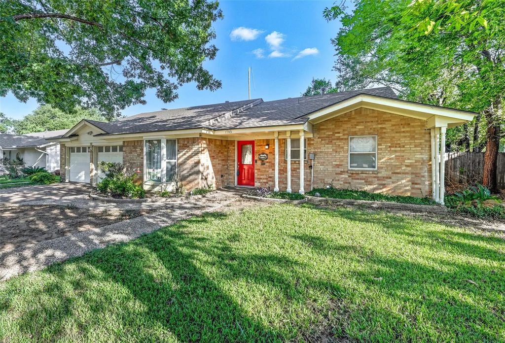 1703 Park Hill Drive, Arlington