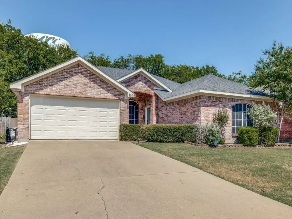 3303 Scenic Glen Drive, Mansfield