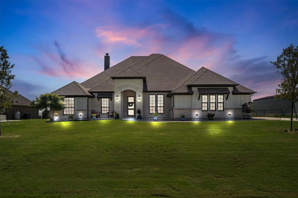 1109 Heritage Drive, Justin