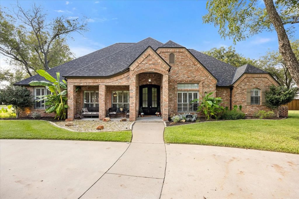 9310 Spyglass Court, Granbury