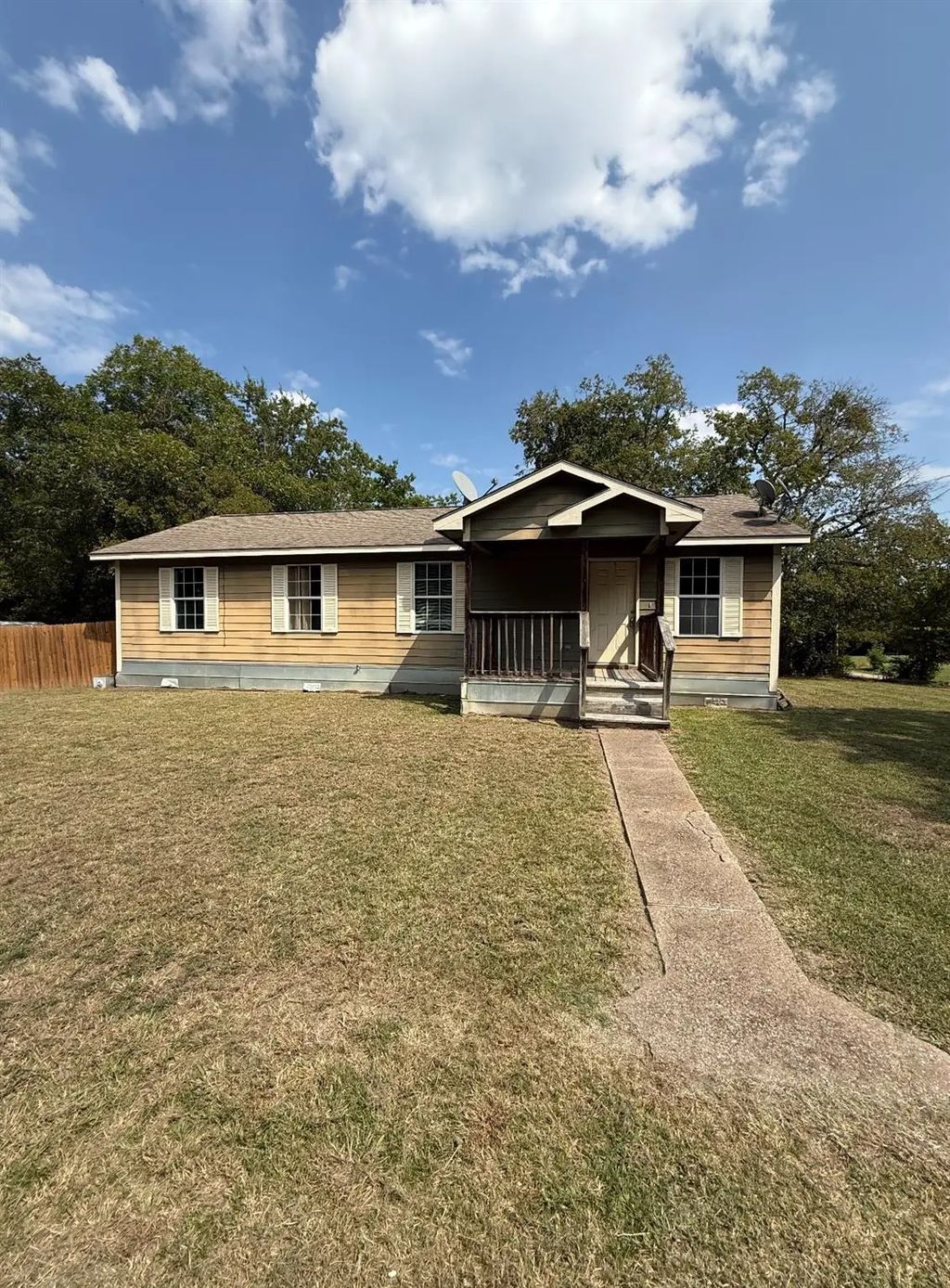 311 S Greenville Street, Wolfe City