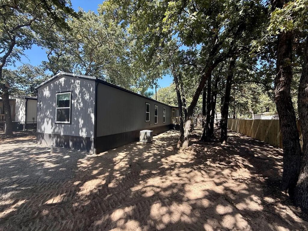1605 Sheri Court, Pelican Bay