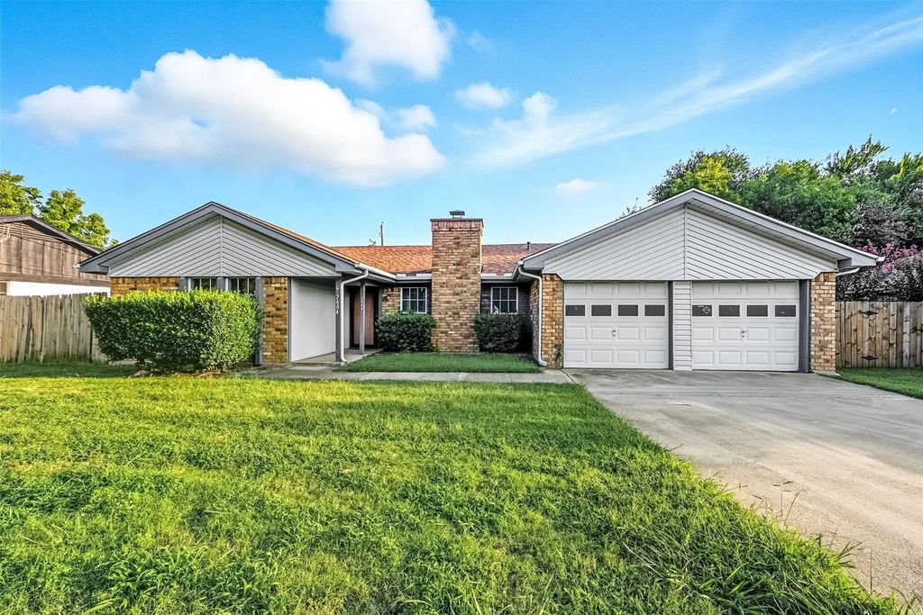 7604 Mary Drive, North Richland Hills