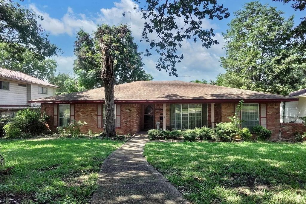 4837 Ashbrook, Dallas