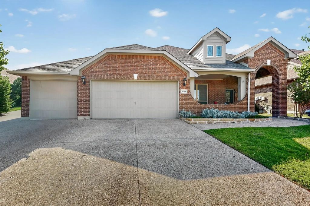 9204 Benbrook Lane, Denton