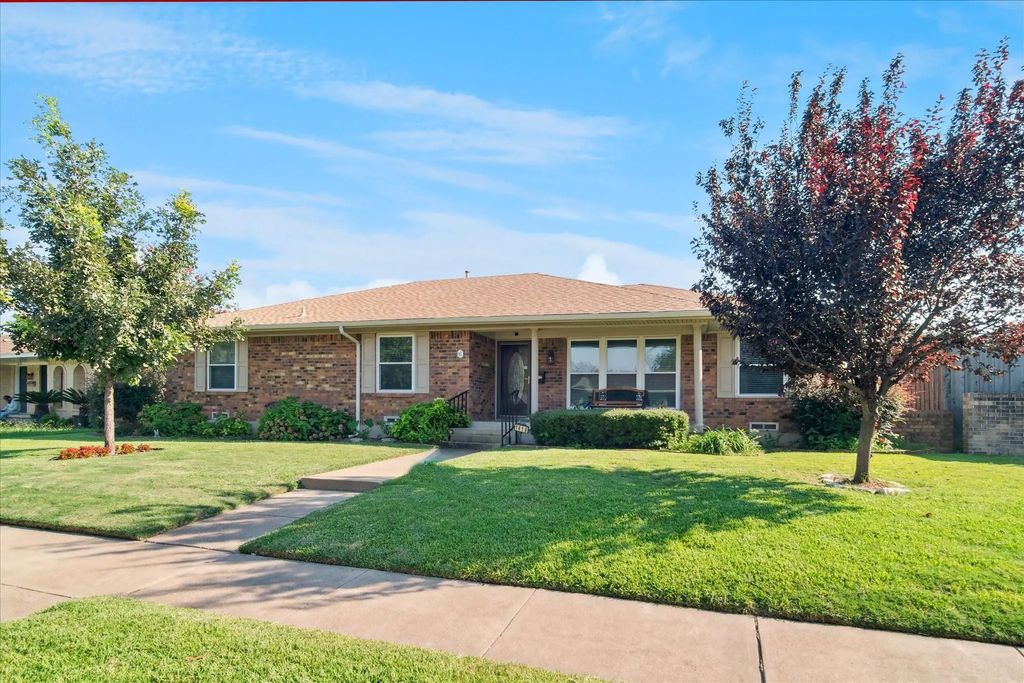 1418 Lexington Drive, Garland