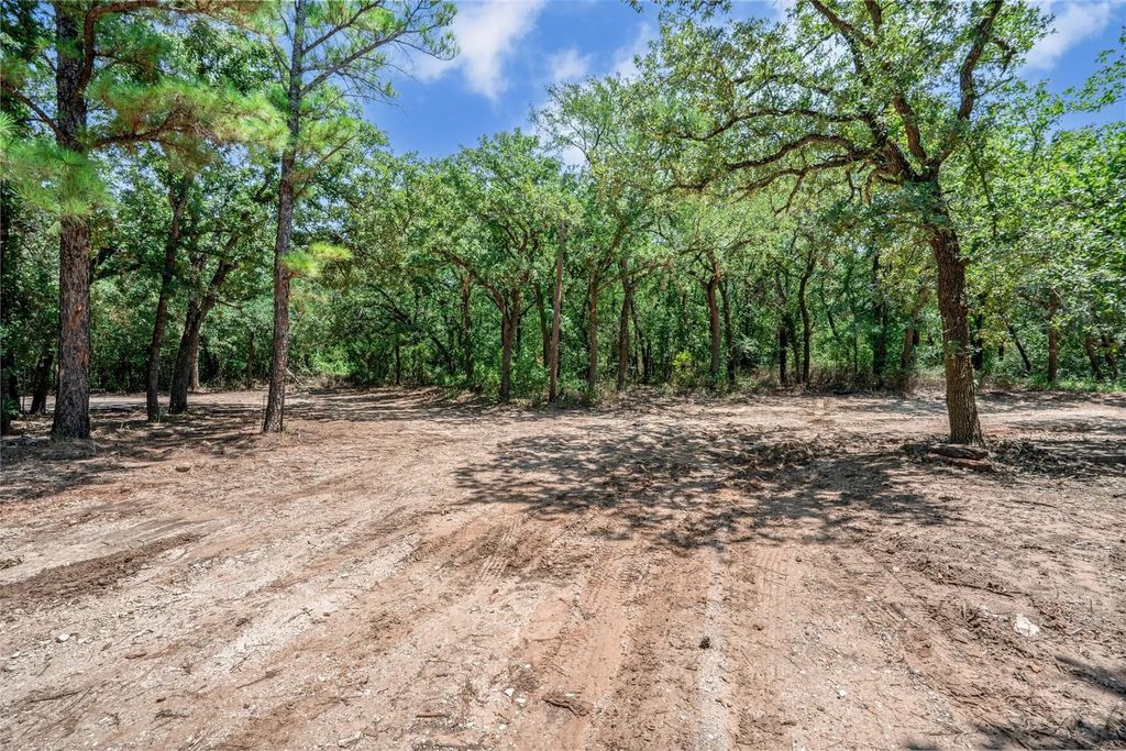 6500 County Road 1022, Joshua