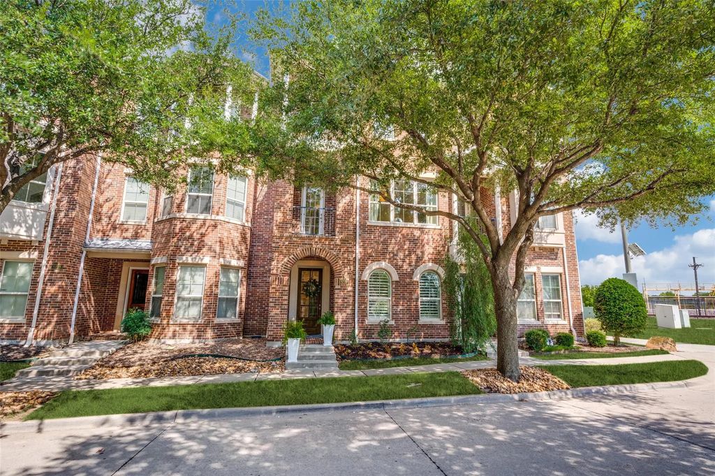 8220 Short Street, Frisco