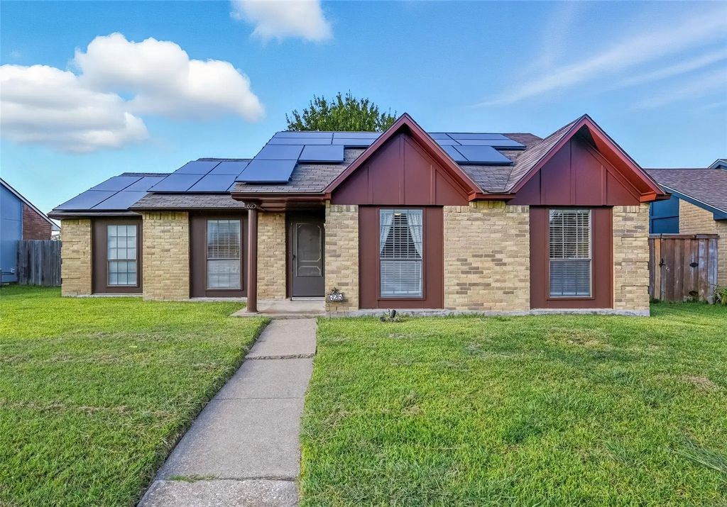 625 Camilla Lane, Garland