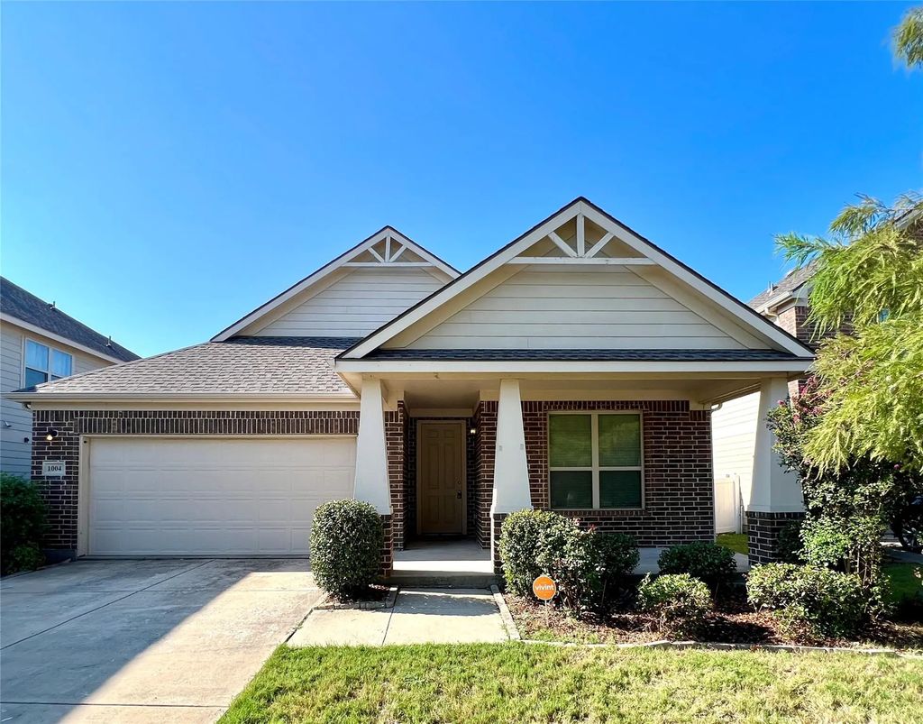 1004 Bruni Court, Aubrey
