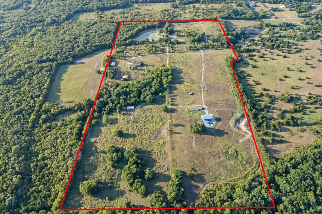 9530 County Road 581, Anna