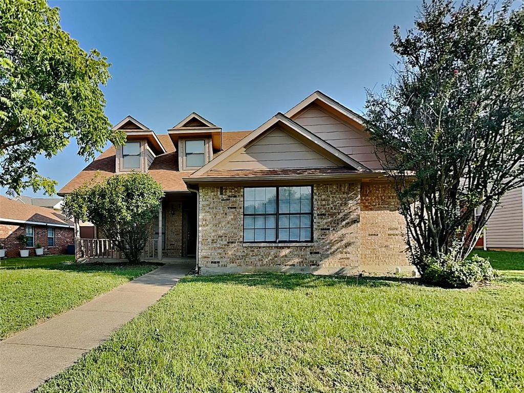 11825 Hickory Garden Drive, Balch Springs