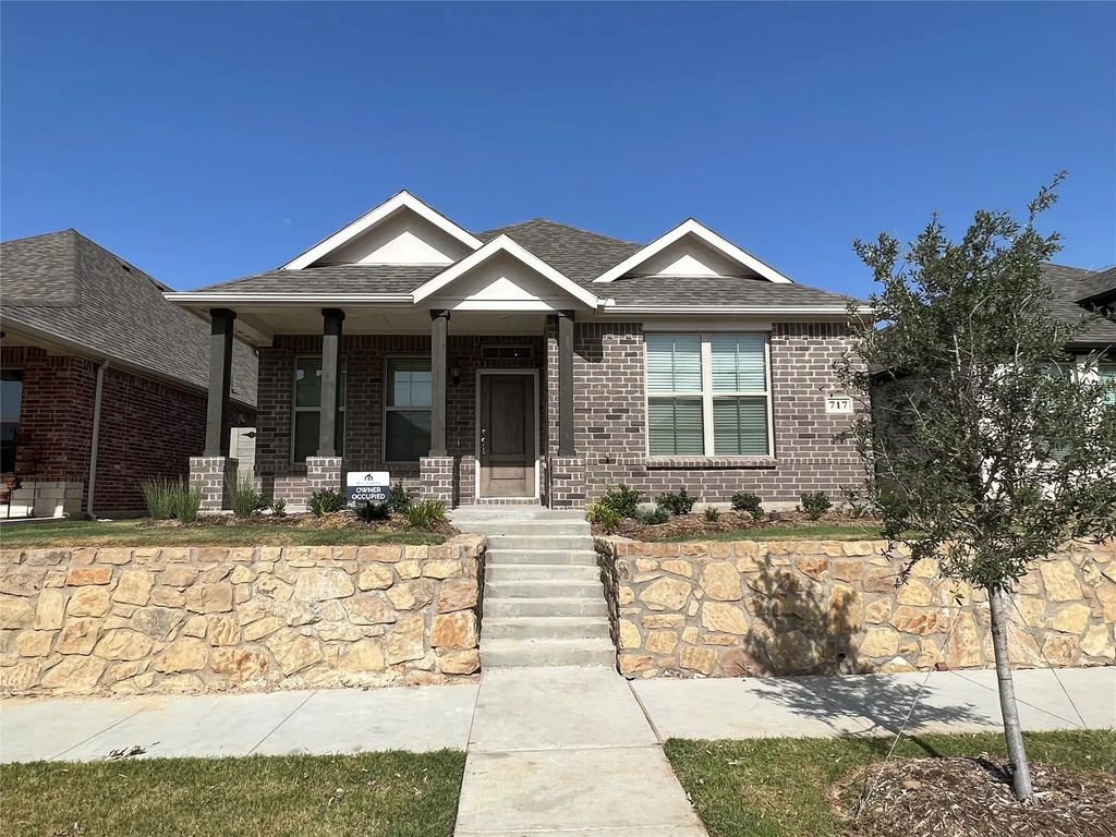 717 Parkside Drive, Argyle