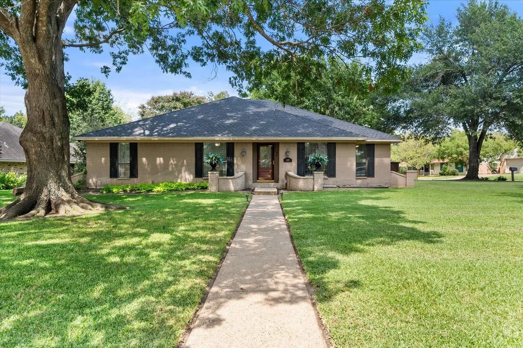 600 Mckinney Avenue, Corsicana