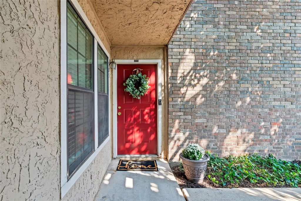 4748 Old Bent Tree Lane 505, Dallas