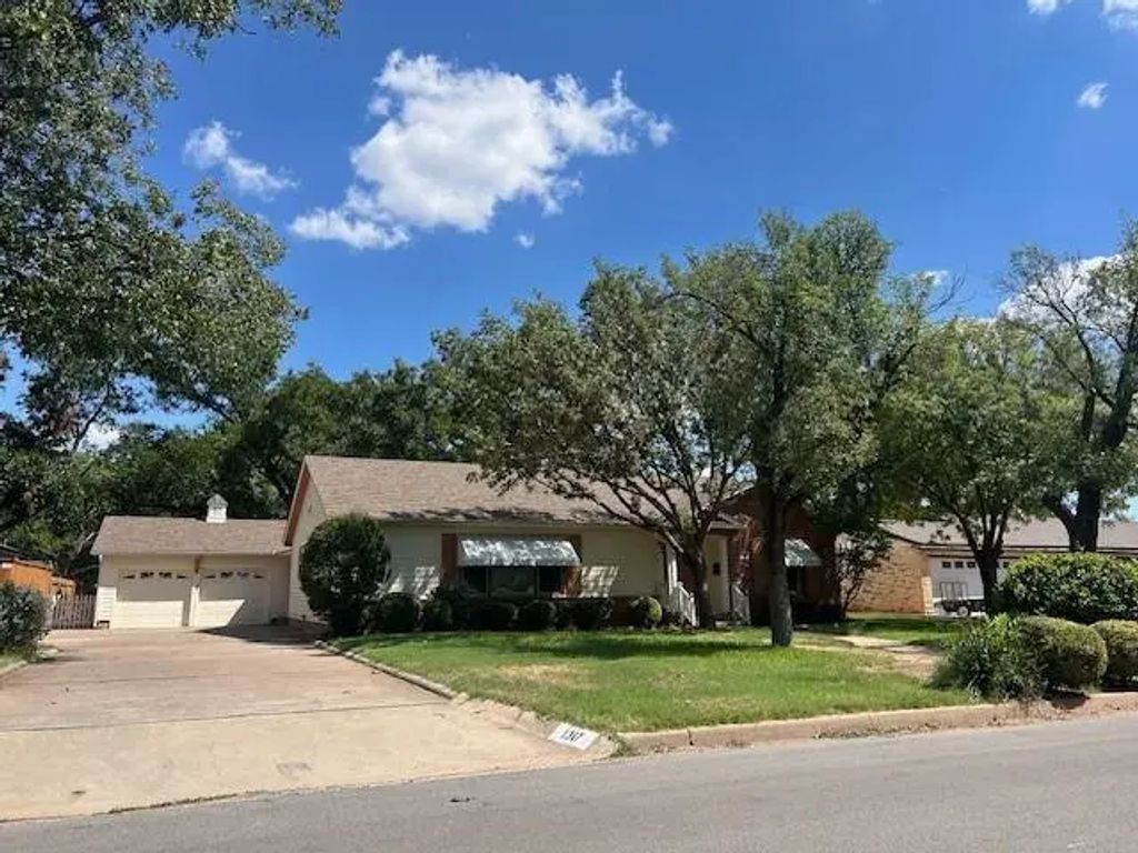 1317 Hollis Drive, Abilene