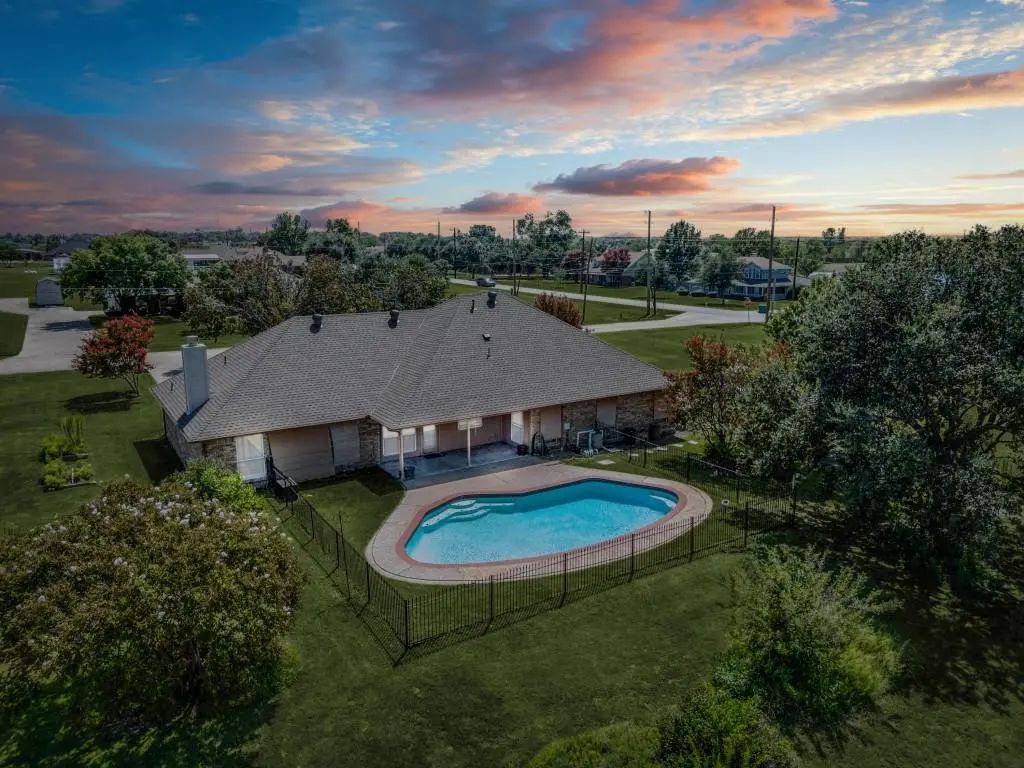 11598 Old Military Trail, Forney