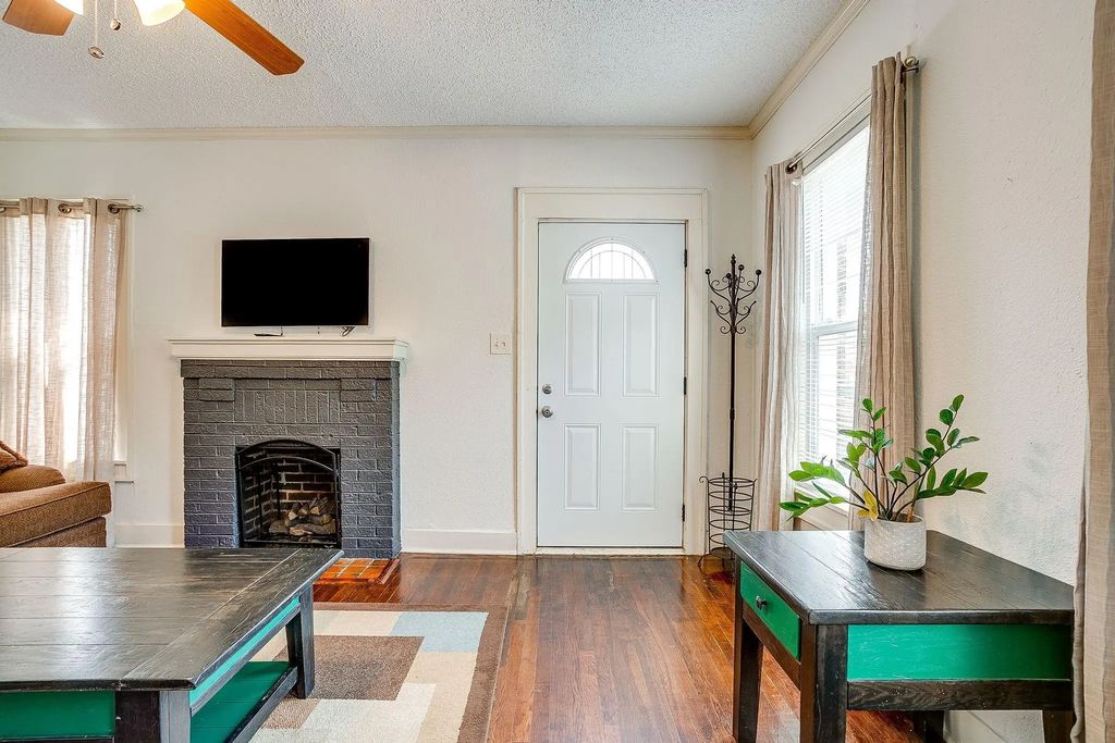 3818 Washburn Avenue, Fort Worth