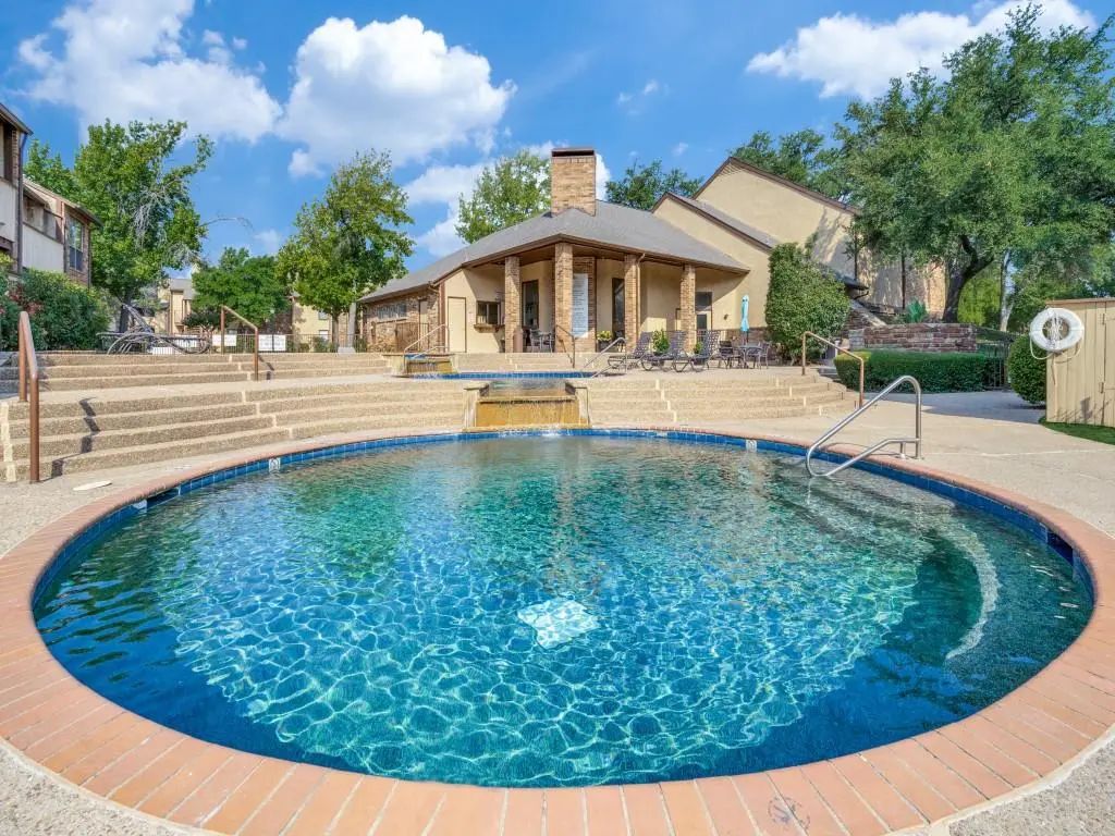 2109 Horizon Trail 4010, Arlington