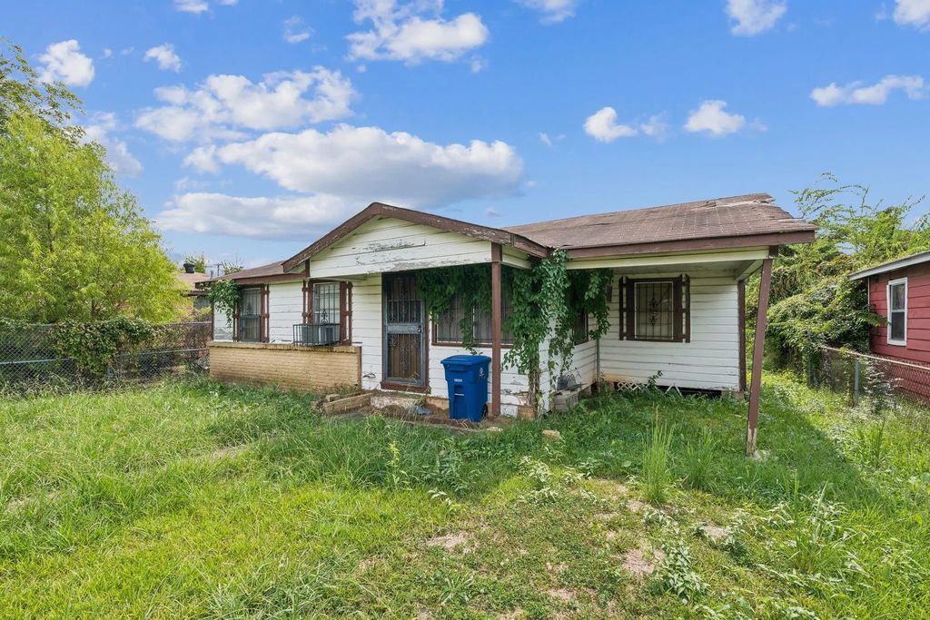 3023 Oak Forest Lane, Shreveport