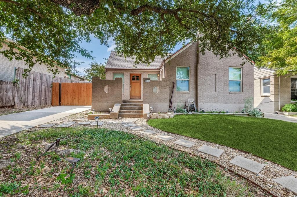 3334 Irwindell Boulevard, Dallas