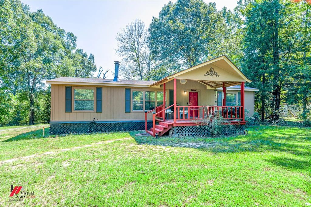 230 Wendy Lane, Stonewall