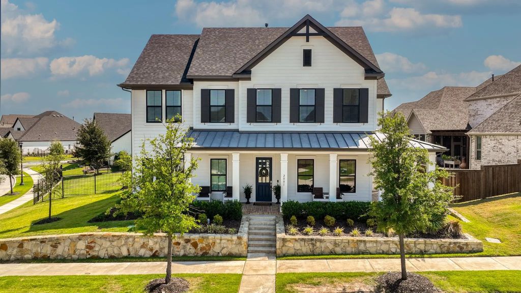 2001 Prairie Holly Lane, Fort Worth