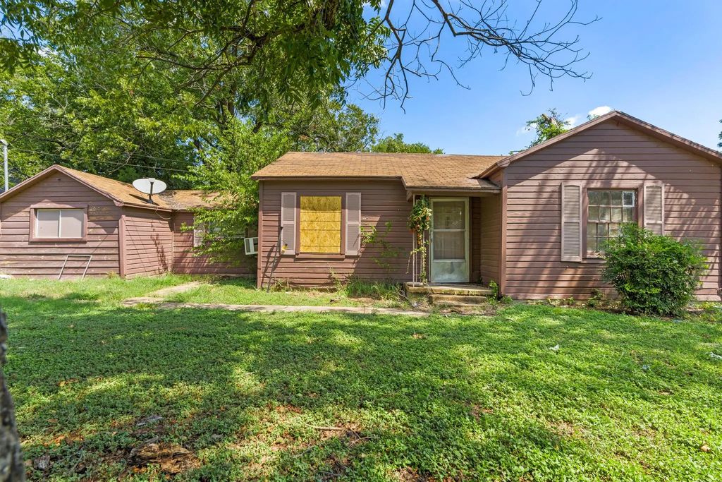 1216 Holly Vista Street, Waco