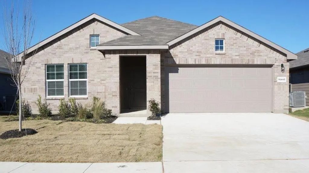 16445 Rangerville Drive, Fort Worth